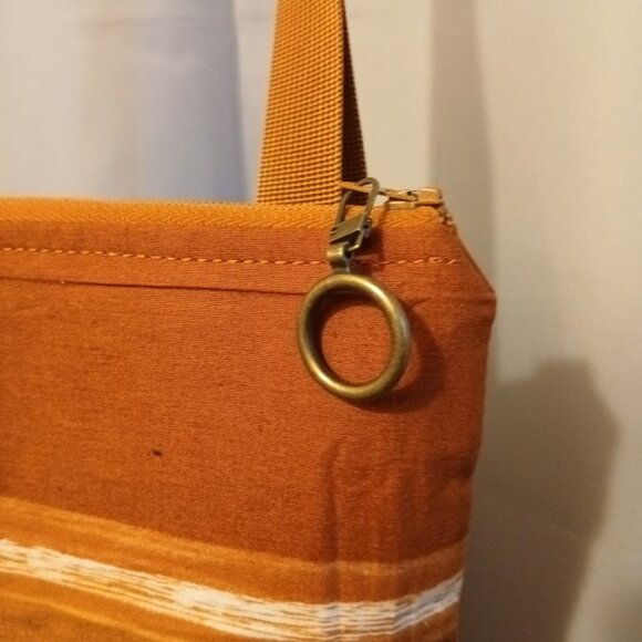 New Southwestern Travel Sling Crossbody Bag Purse Golden Brown Sarape Stripe - Picture 4 of 10